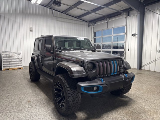 Used 2021 Jeep Wrangler Unlimited Sahara w/ Cold Weather Group image 17