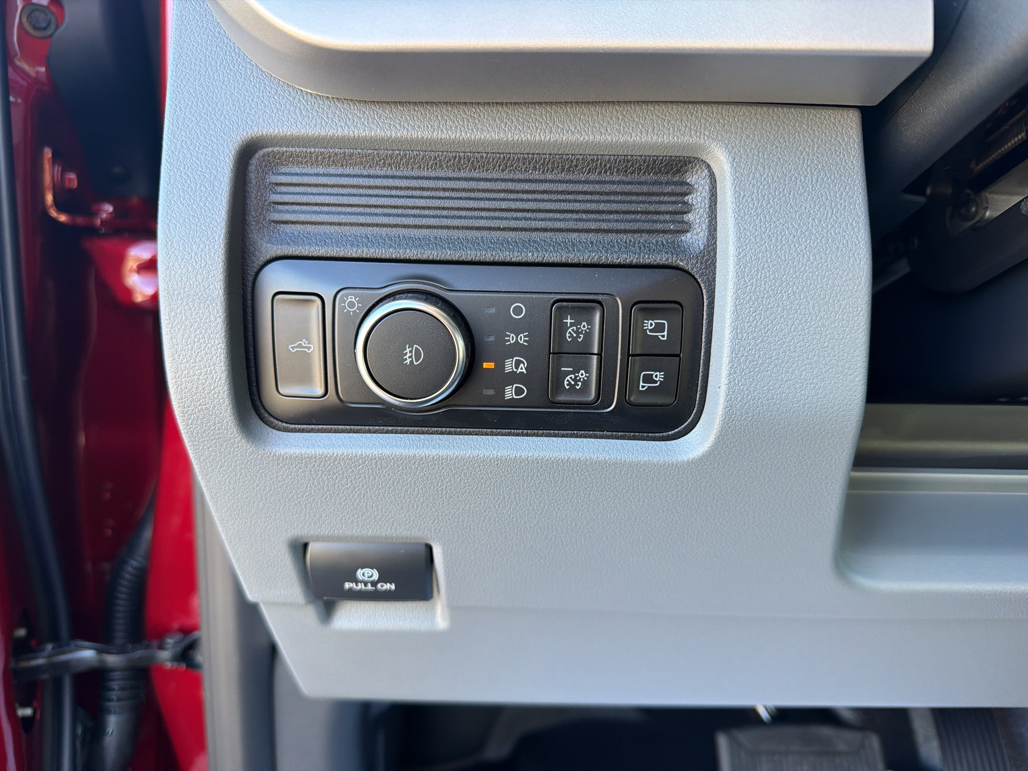 New 2027 Ford F250 XLT w/ FX4 Off-Road Package AWD/4WD image 18
