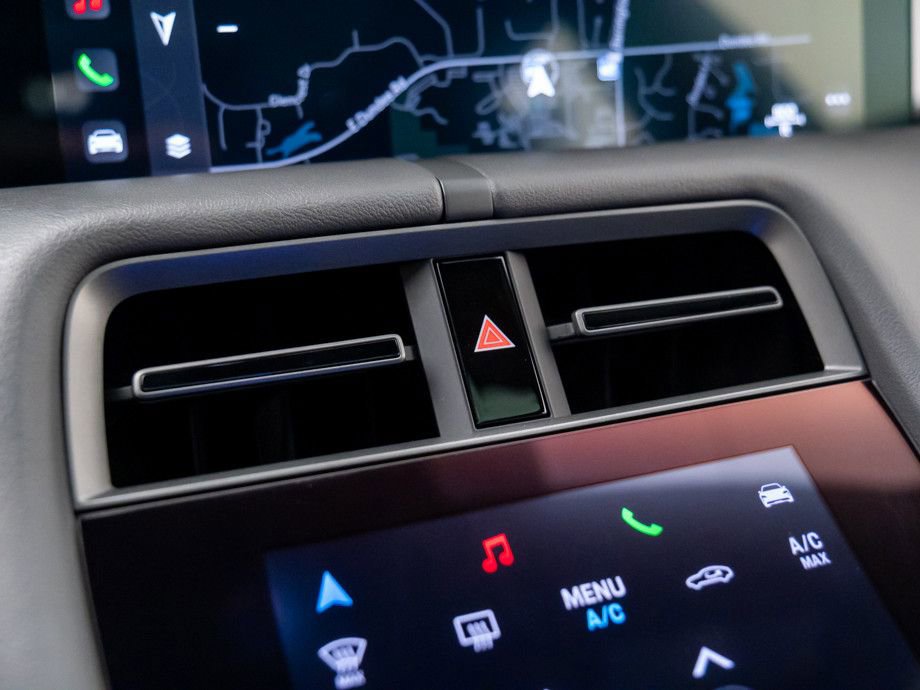 Used 2021 Porsche Taycan Turbo image 25