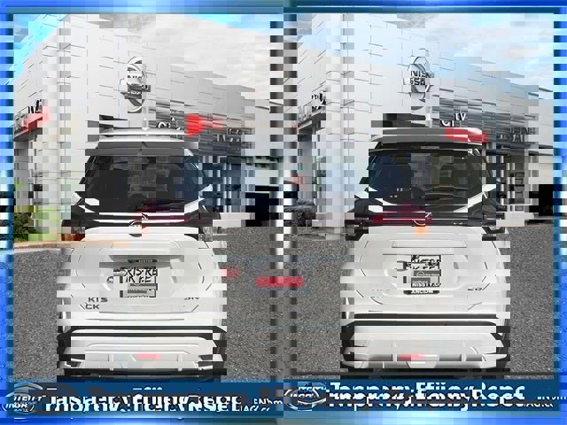 Used 2024 Nissan Kicks SR image 7