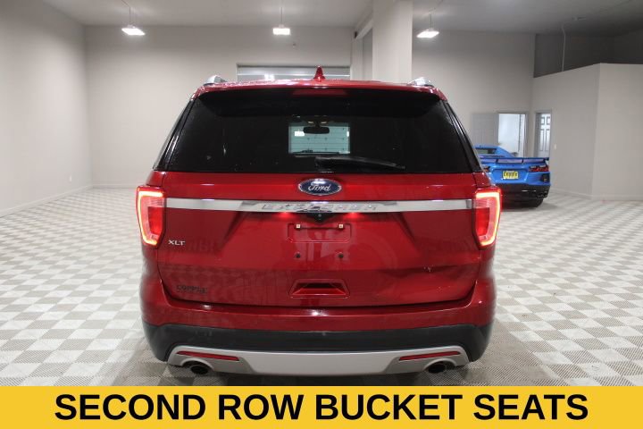 Used 2017 Ford Explorer XLT w/ Equipment Group 202A image 9