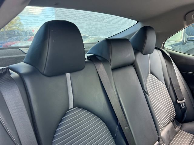 Used 2020 Toyota Camry SE image 26