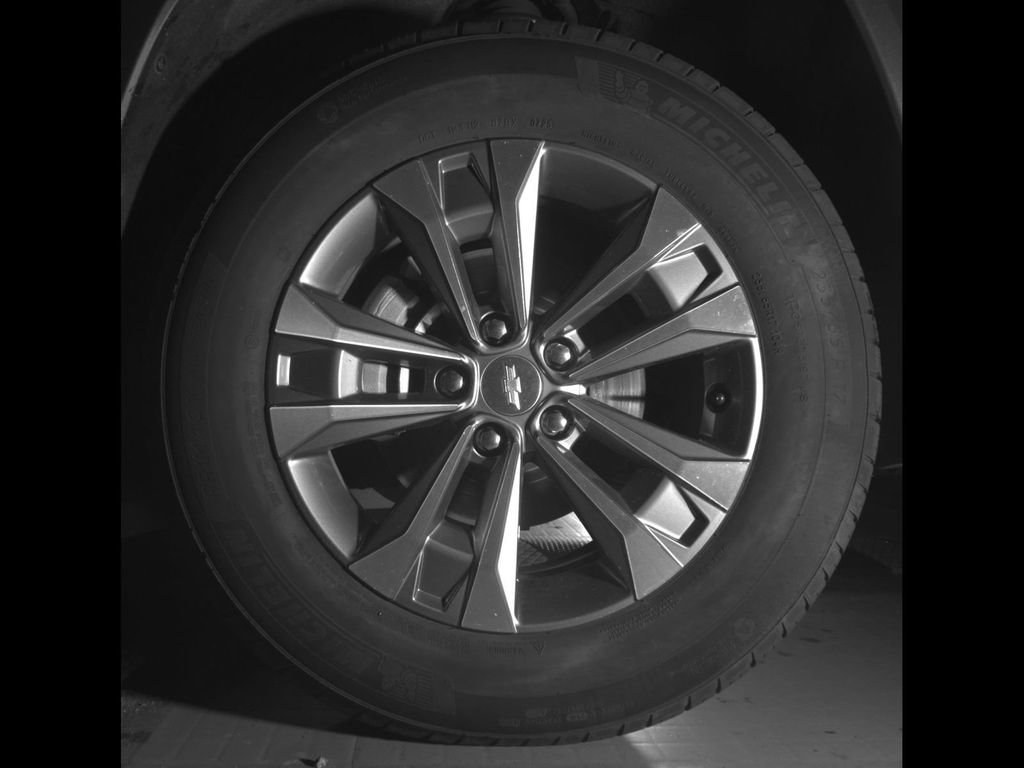 Certified 2025 Chevrolet Equinox LT AWD/4WD image 10