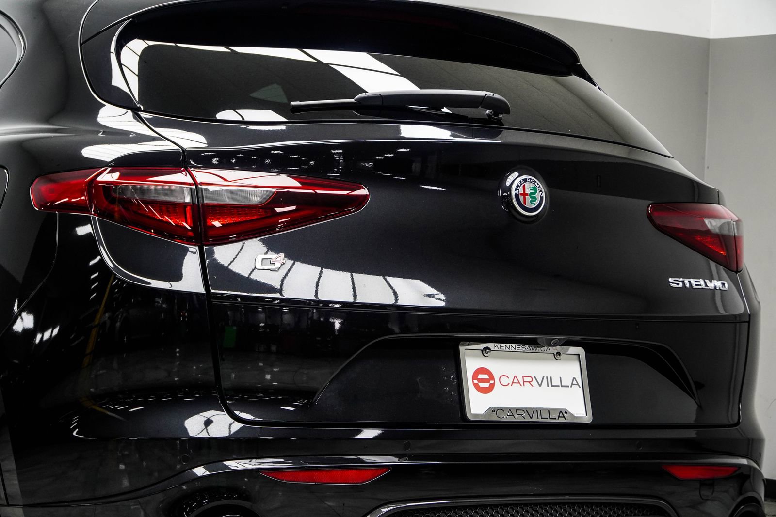 Used 2023 Alfa Romeo Stelvio Veloce image 14