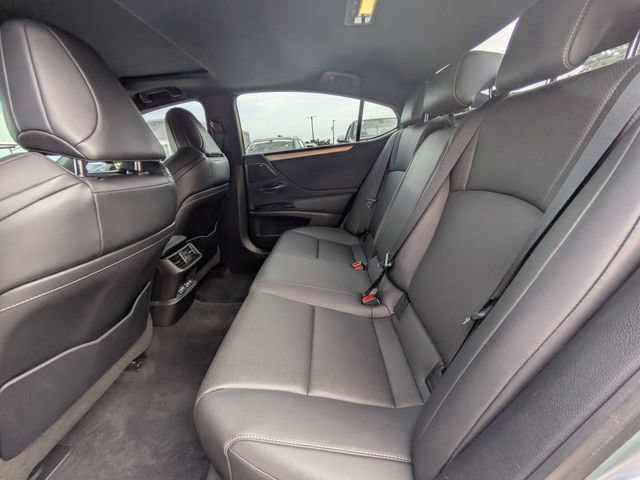 Used 2022 Lexus ES 350 F Sport w/ Accessory Package 2 FWD image 12