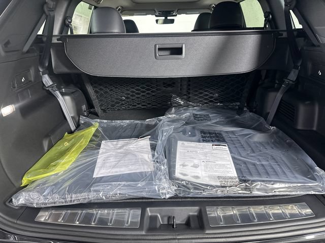 New 2026 Mitsubishi Outlander SE FWD image 7