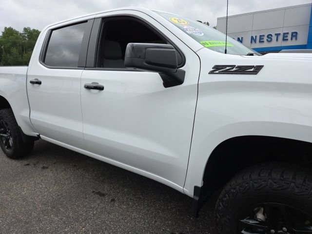 Used 2025 Chevrolet Silverado 1500 LT Trail Boss w/ Convenience Package II AWD/4WD image 39
