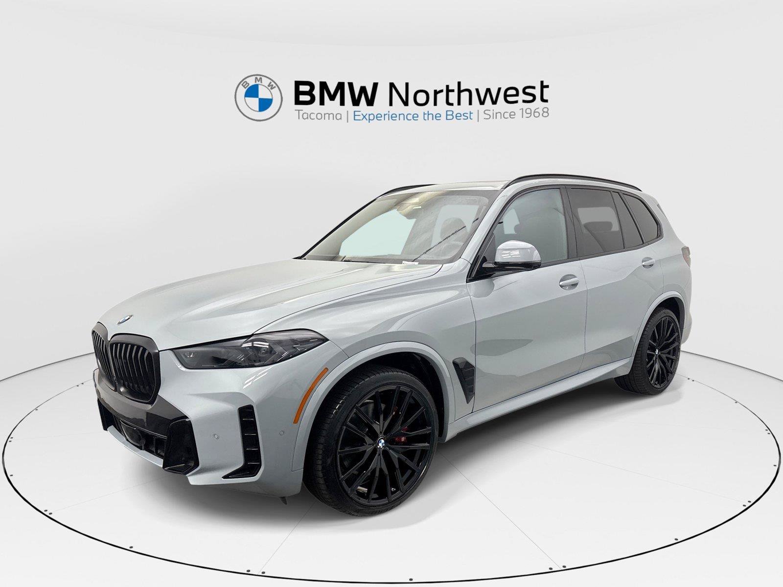 Used 2024 BMW X5 xDrive40i w/ M Sport Package