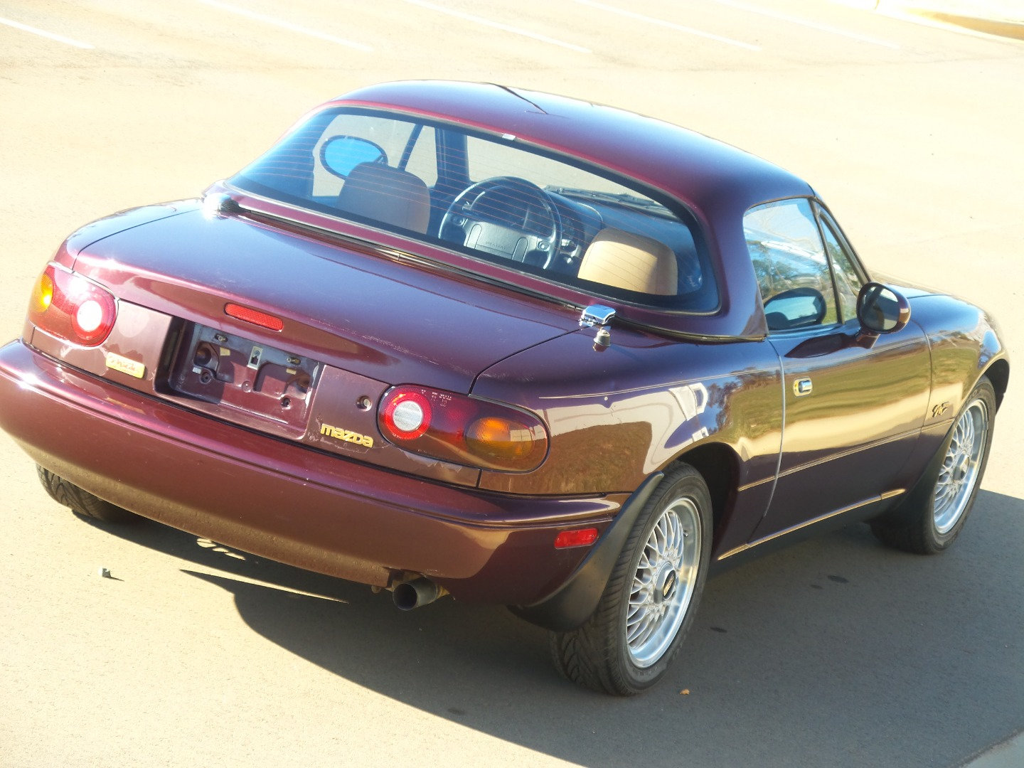 Used 1995 MAZDA MX-5 Miata RWD image 8