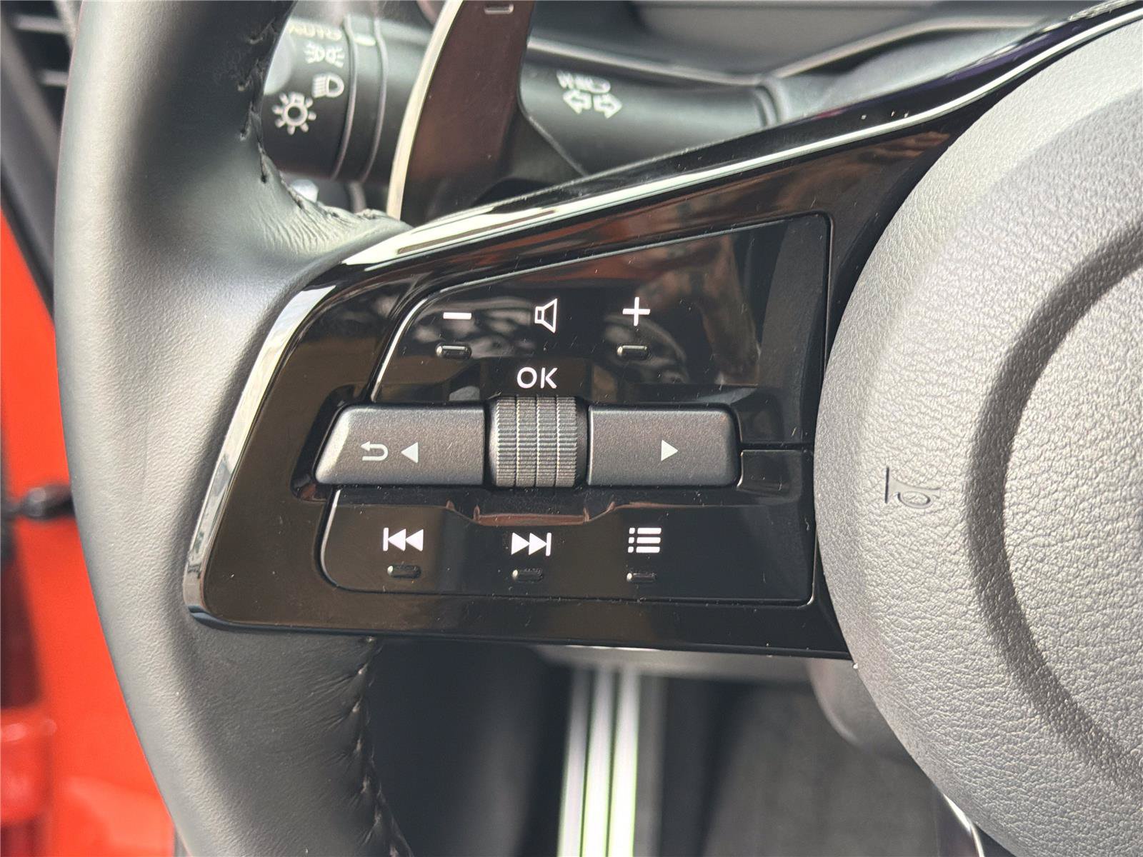 Used 2024 Nissan Z Performance w/ Heritage Edition RWD image 20