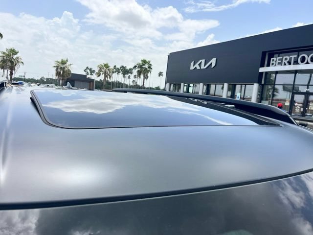 Used 2024 Hyundai Santa Fe Calligraphy FWD image 5