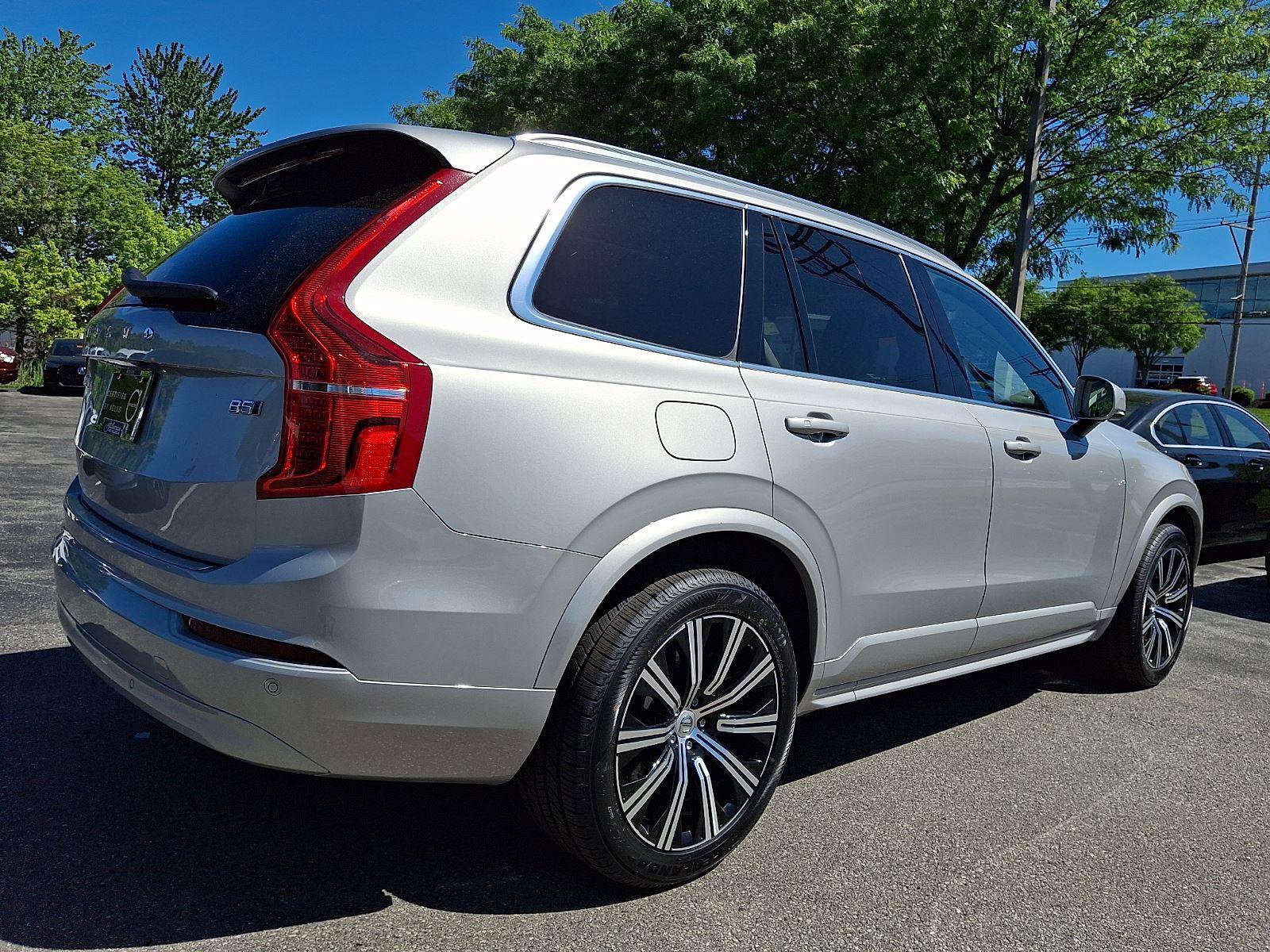 Used 2023 Volvo XC90 B5 Core w/ Climate Package AWD/4WD image 6