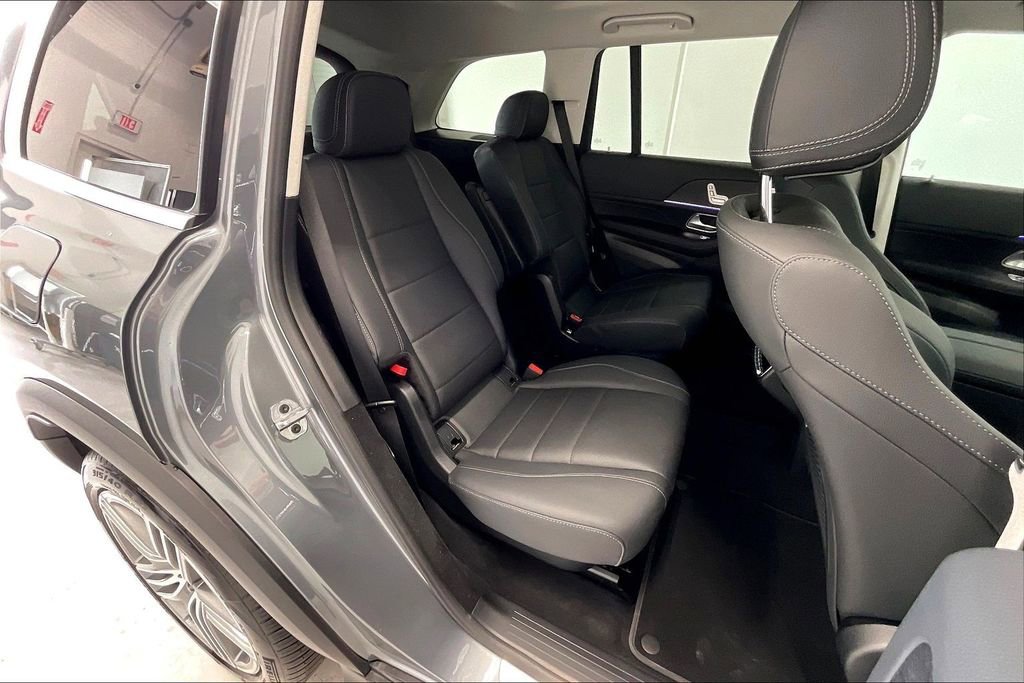 Used 2026 Mercedes-Benz GLS 450 4MATIC image 19