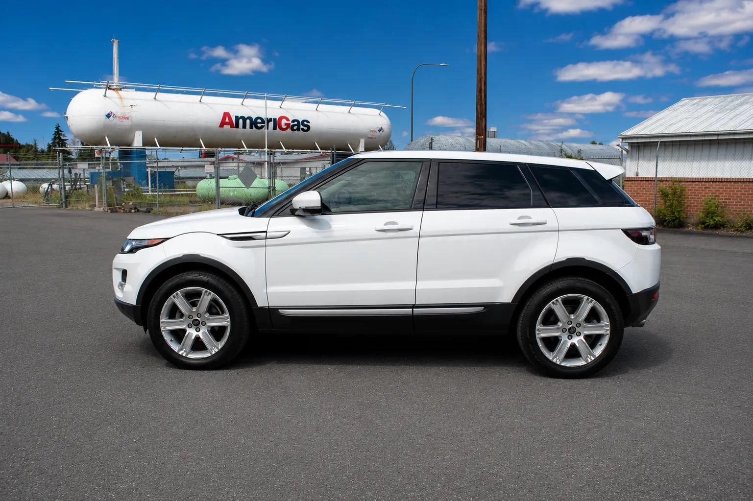 Used 2013 Land Rover Range Rover Evoque Pure Premium AWD/4WD image 4