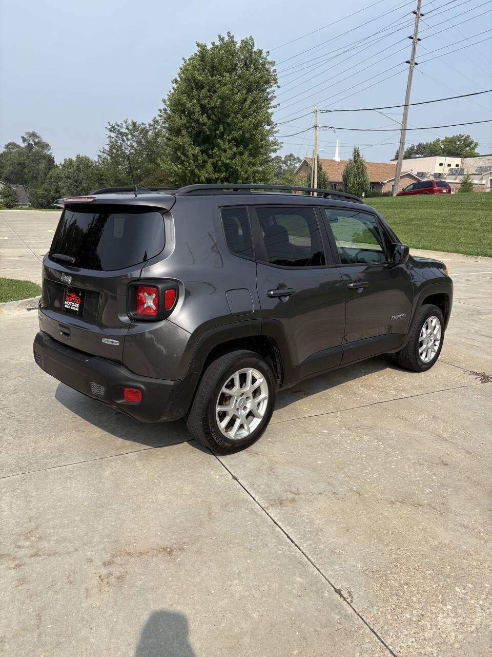 Used 2019 Jeep Renegade Latitude w/ Cold Weather Group AWD/4WD image 4