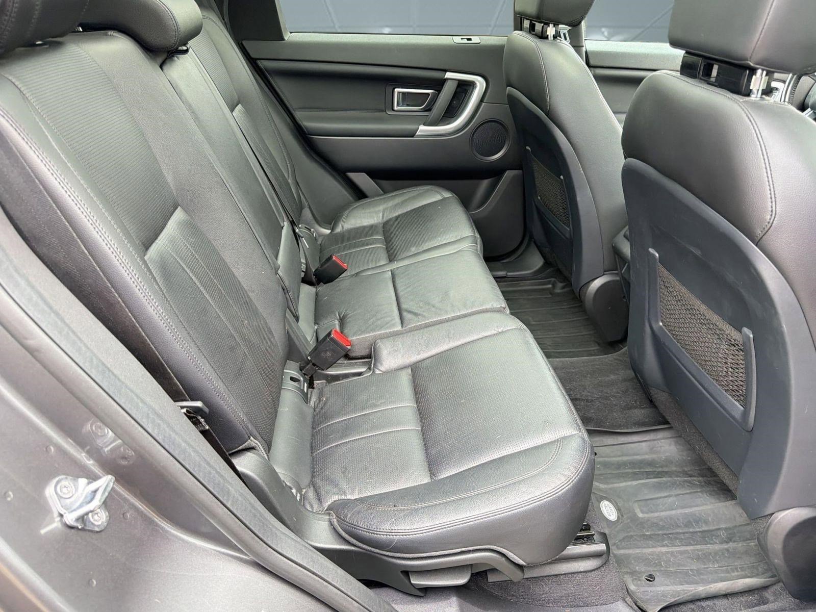 Used 2019 Land Rover Discovery Sport image 28