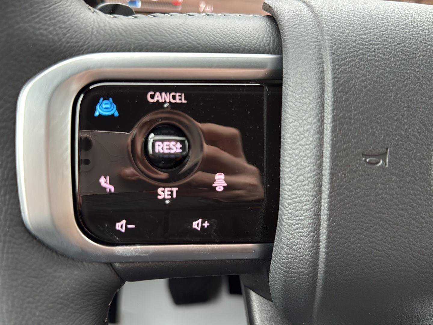 New 2026 Nissan Armada SL image 10