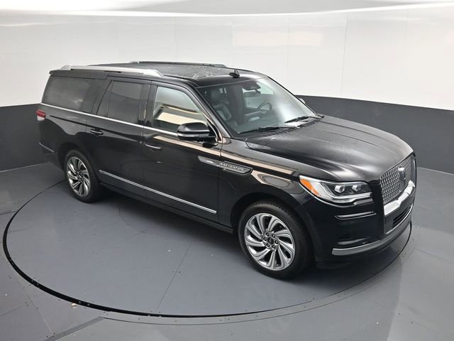 Used 2024 Lincoln Navigator L 4WD image 43
