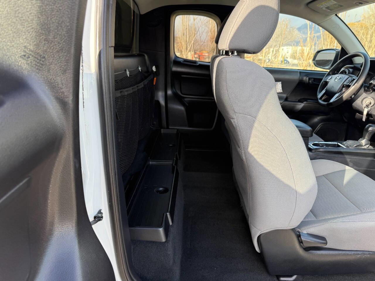 Used 2019 Toyota Tacoma SR image 18