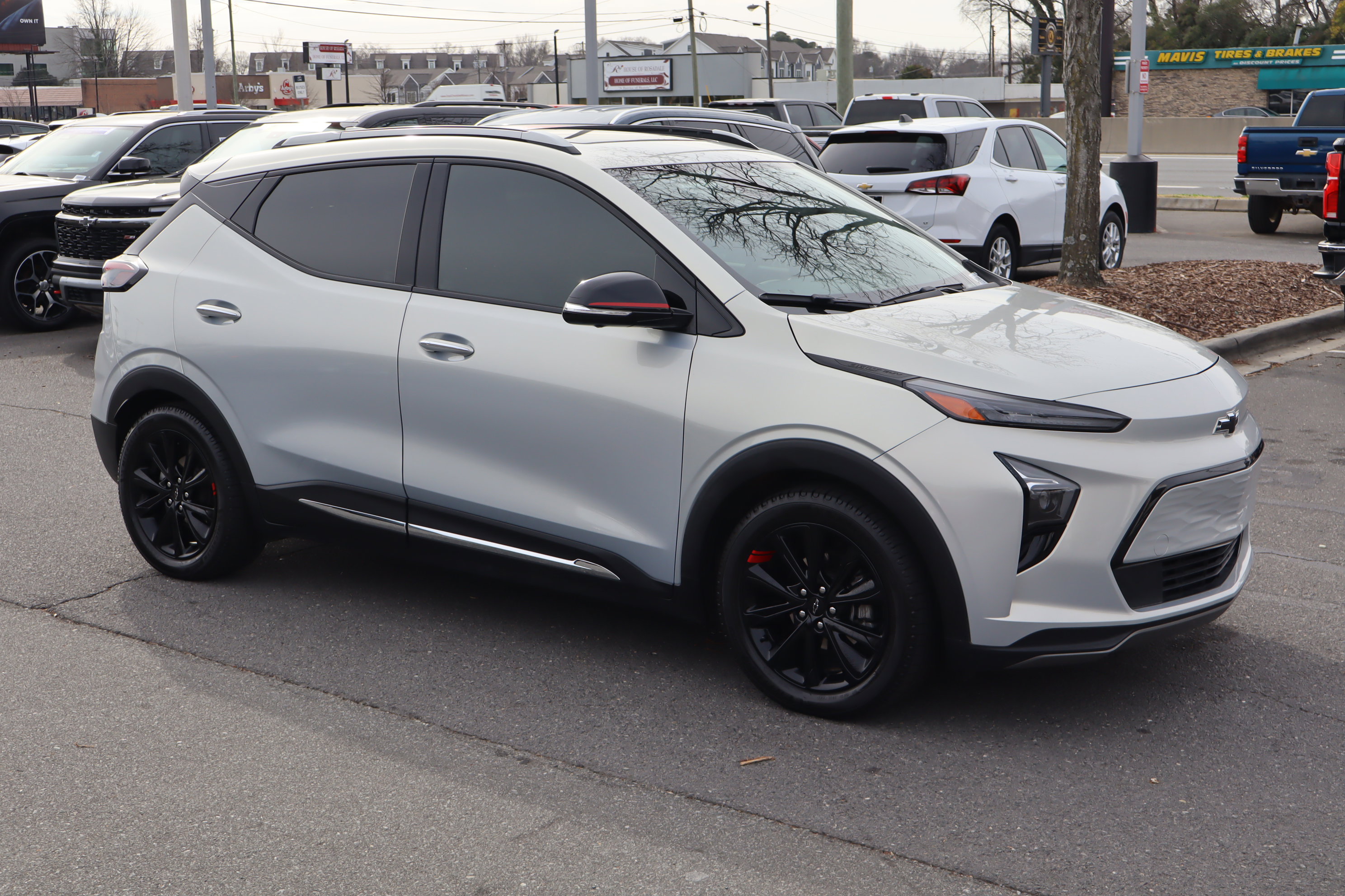 Certified 2023 Chevrolet Bolt EUV Premier w/ Sun & Sound Package video 2