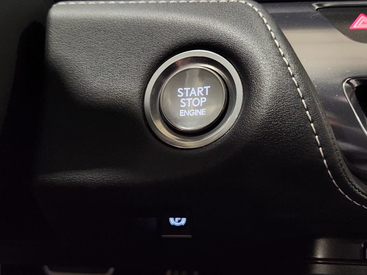 Used 2018 Lexus LC 500 Coupe w/ Sport Package image 39