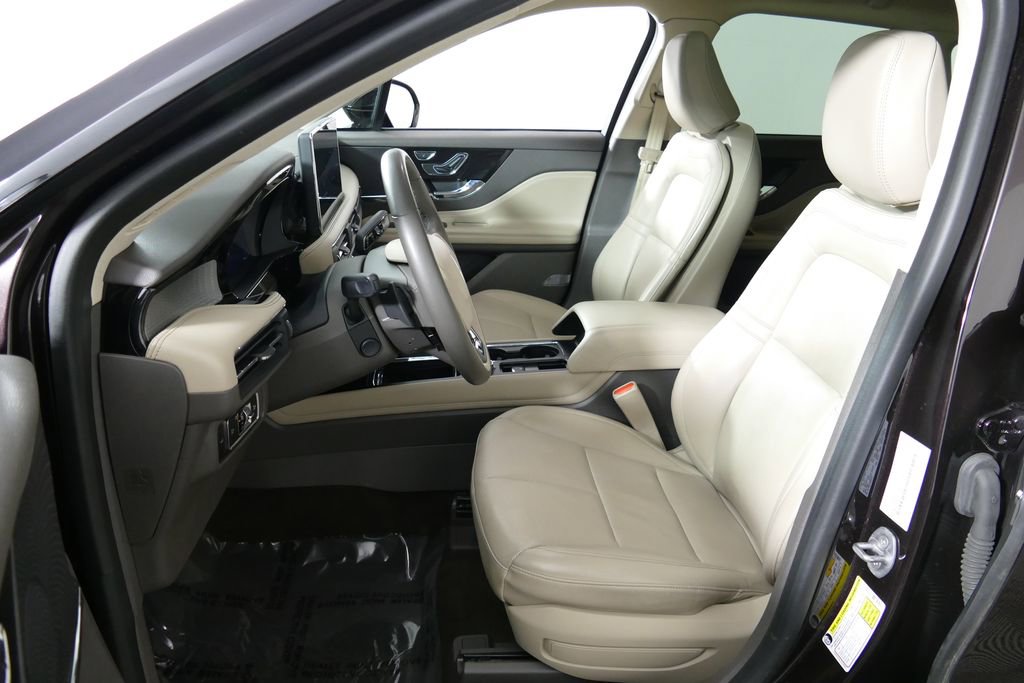 Used 2023 Lincoln Corsair AWD w/ Equipment Group 101A image 20