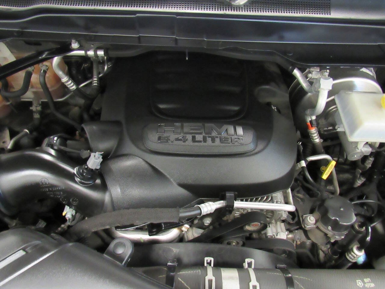 Used 2021 RAM 2500 Big Horn w/ Level 1 Equipment Group AWD/4WD image 29