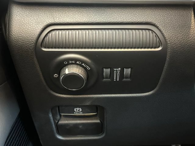 New 2026 Jeep Grand Wagoneer Summit AWD/4WD image 17
