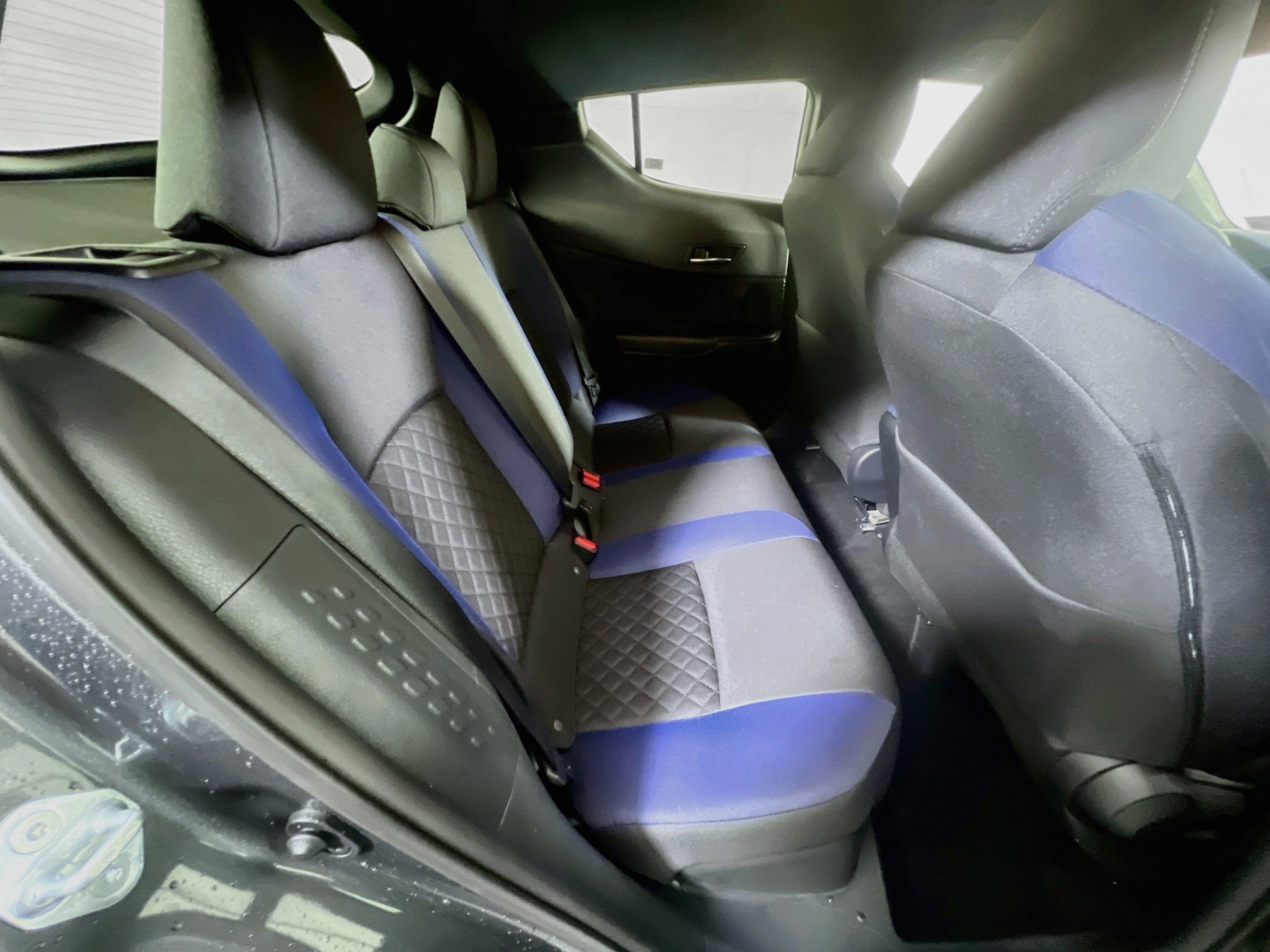 Used 2021 Toyota C-HR XLE FWD image 24