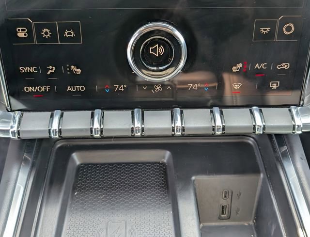 Used 2024 GMC Acadia Elevation image 21