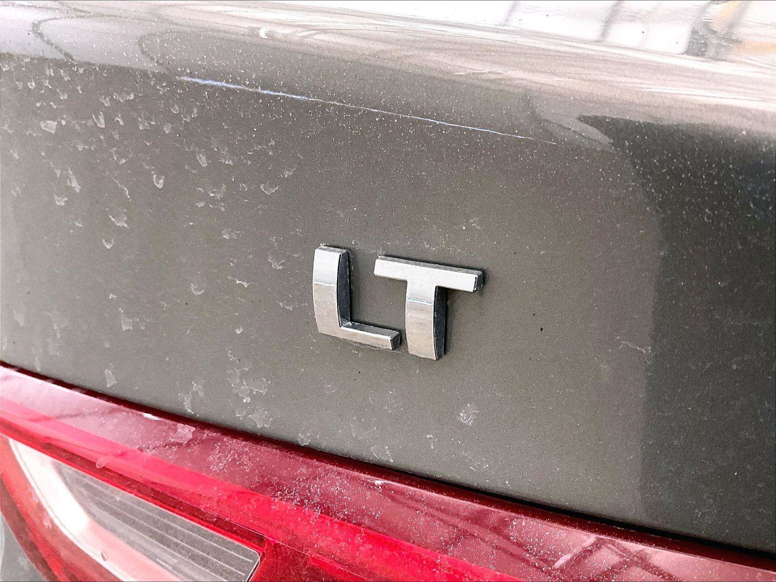 Used 2017 Chevrolet Malibu LT w/ Leather Package image 13