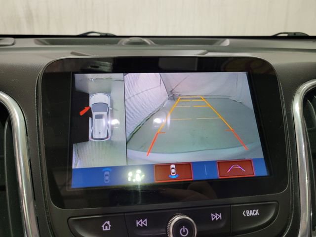 Used 2018 Chevrolet Equinox Premier image 12