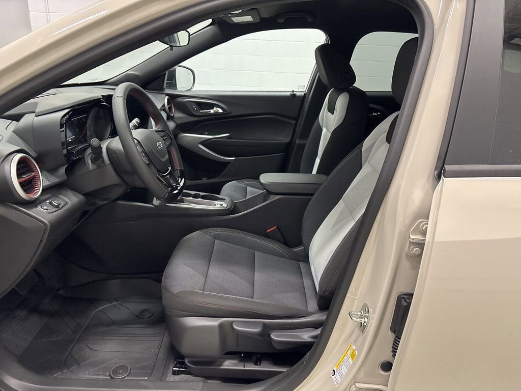 New 2026 Chevrolet Trax RS w/ Driver Confidence Package FWD image 9
