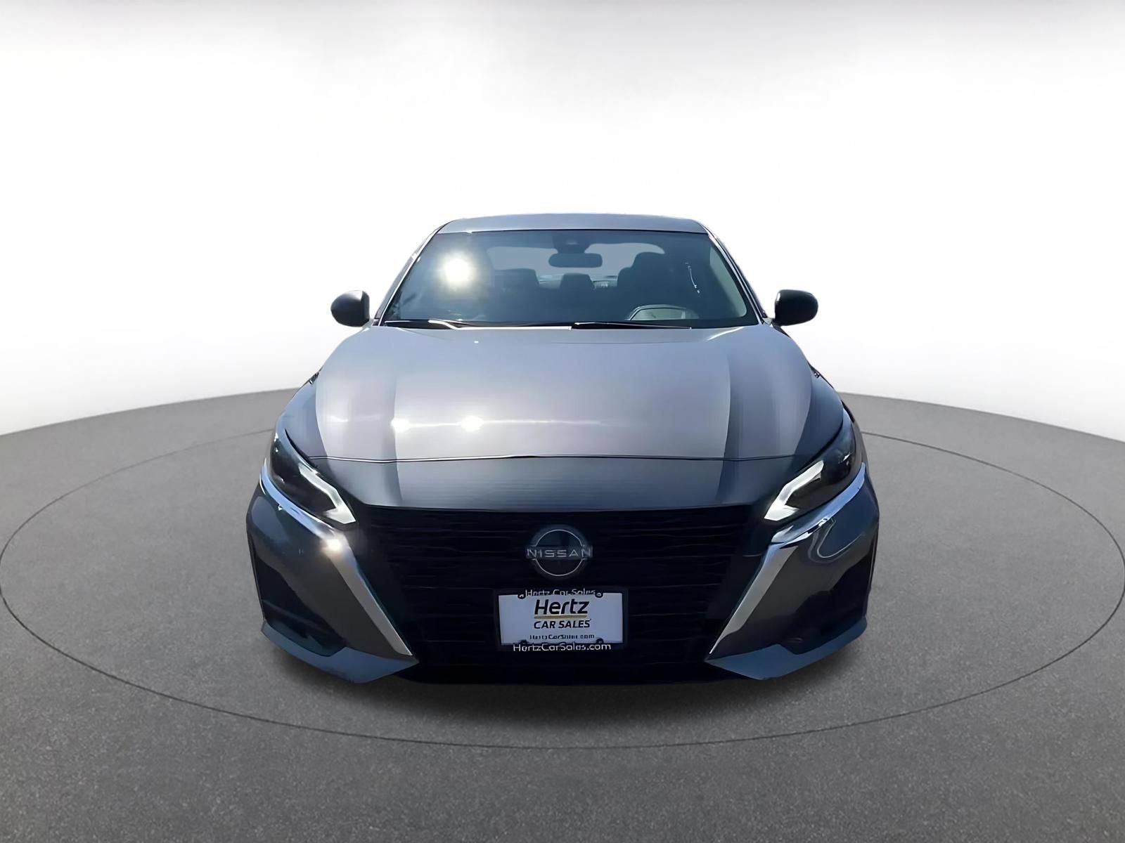 Used 2025 Nissan Altima 2.5 SV FWD image 4