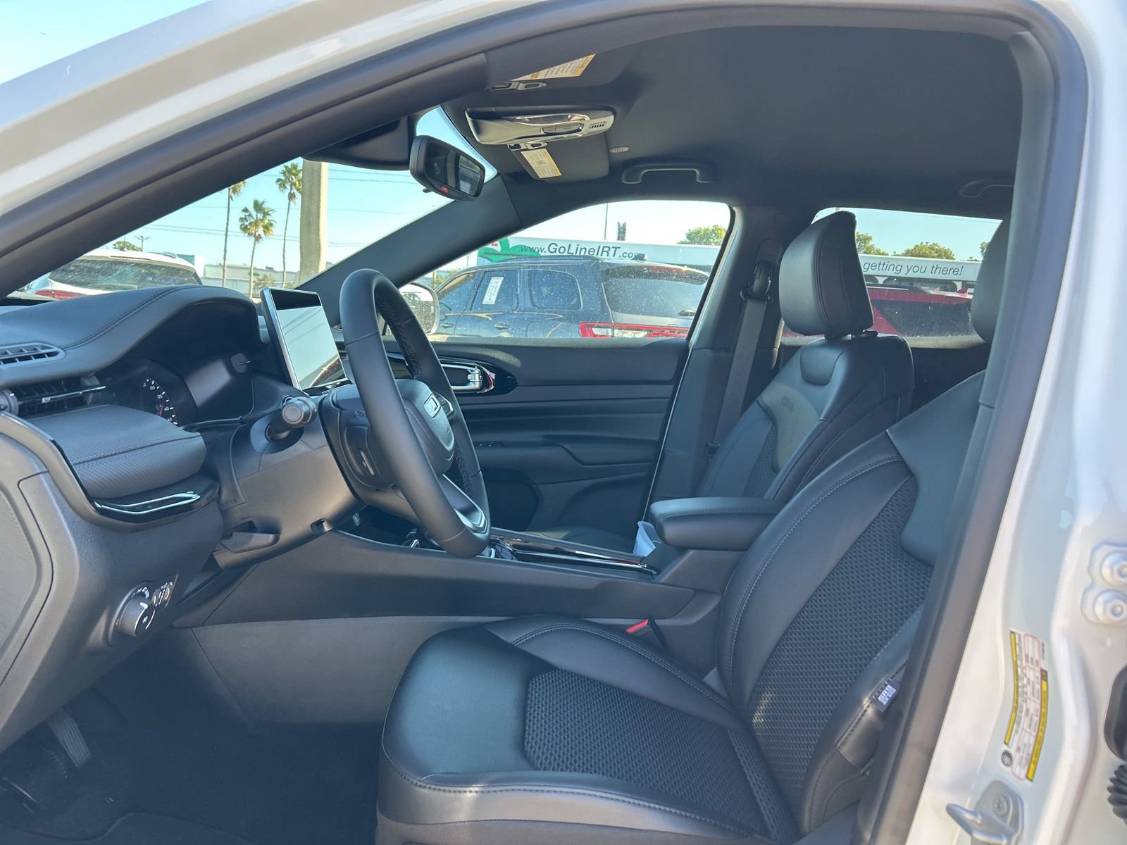 New 2026 Jeep Compass Latitude image 22