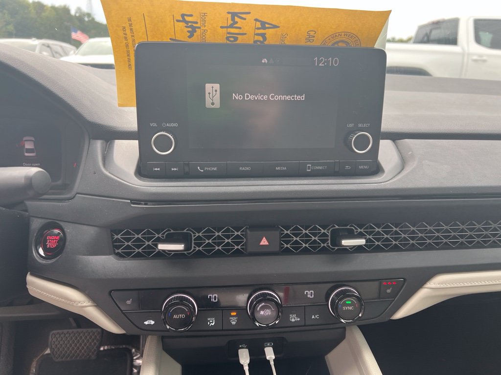Used 2023 Honda Accord EX image 19