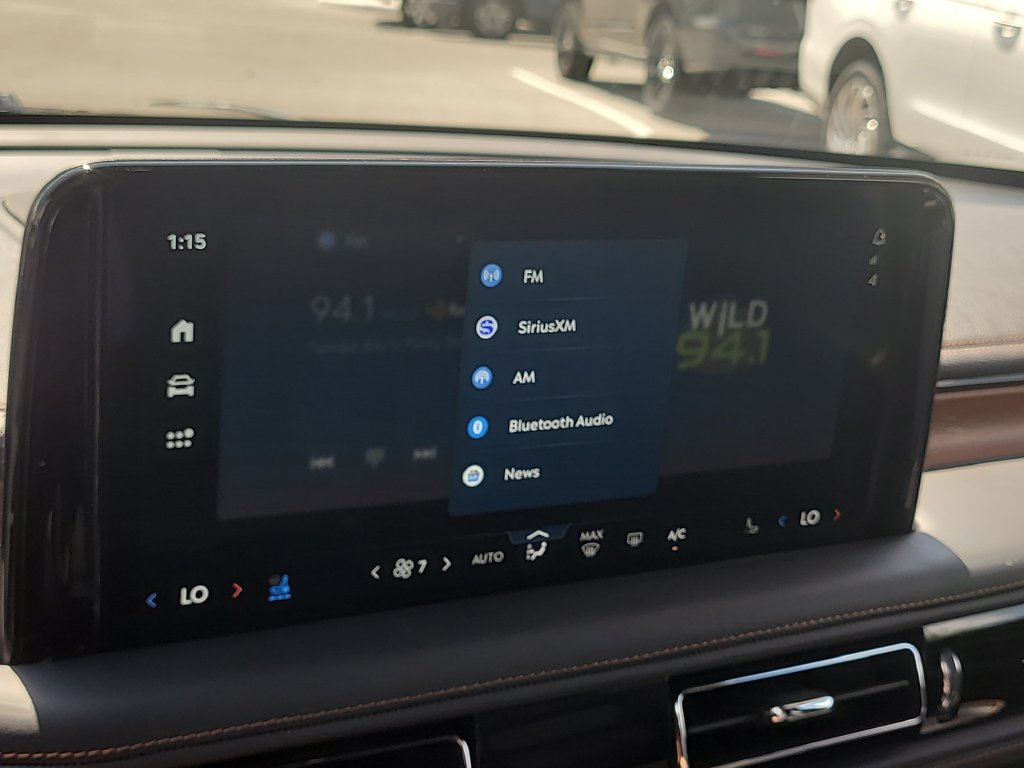 Certified 2025 Lincoln Aviator Black Label AWD/4WD image 24