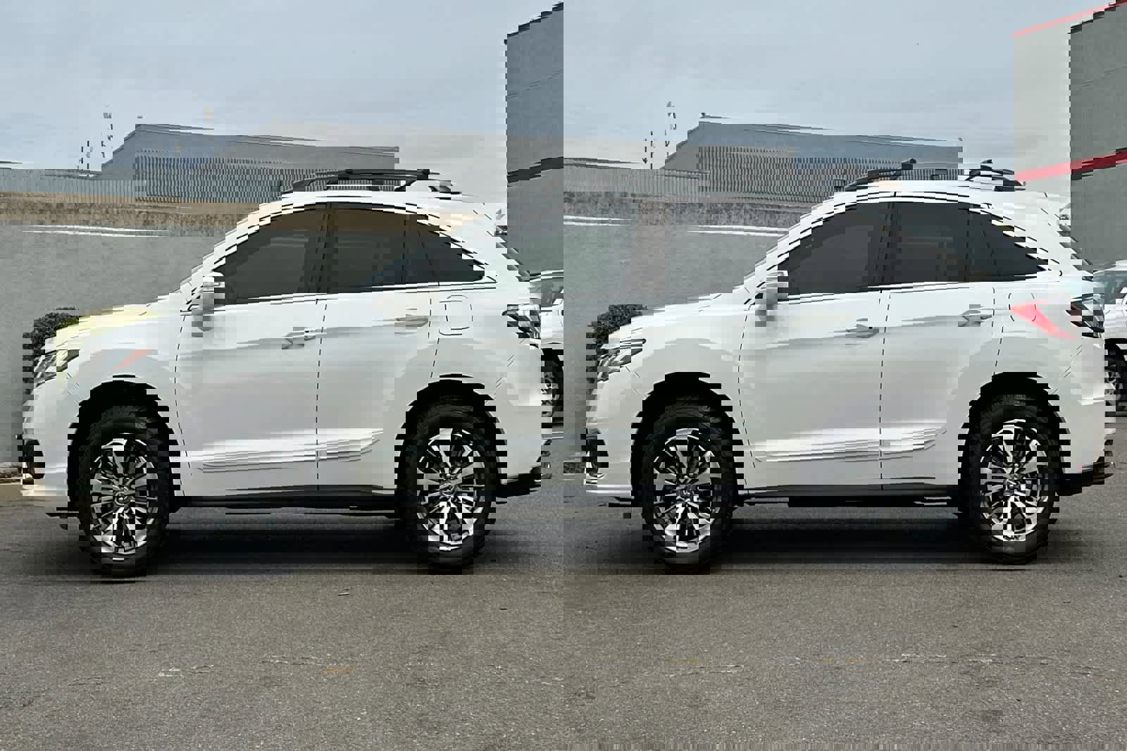 Used 2017 Acura RDX AWD w/ Advance Package image 9