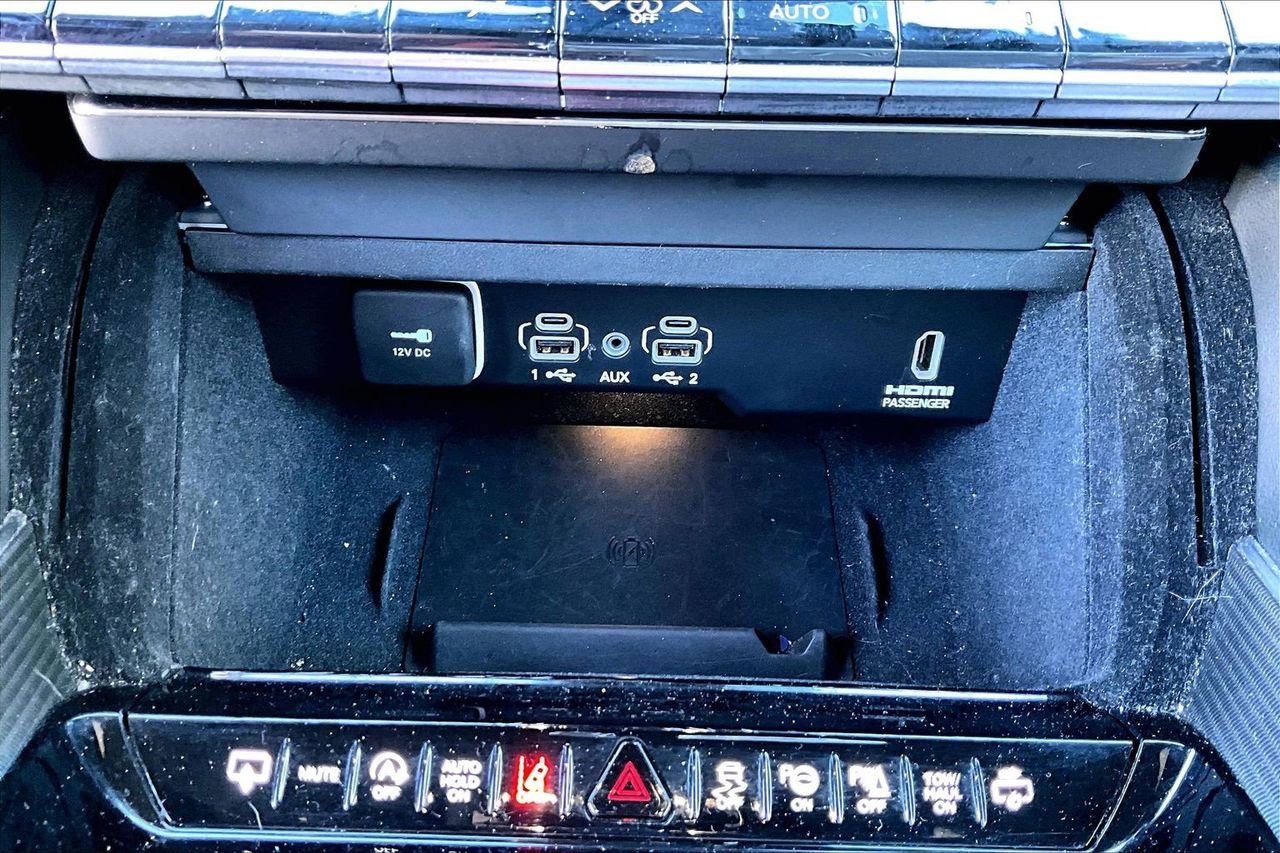 Certified 2024 Jeep Grand Wagoneer L Series II w/ Quick Order Packagew 28T image 18