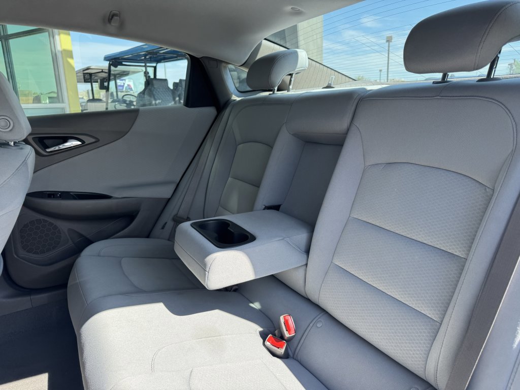 Used 2022 Chevrolet Malibu LT image 32