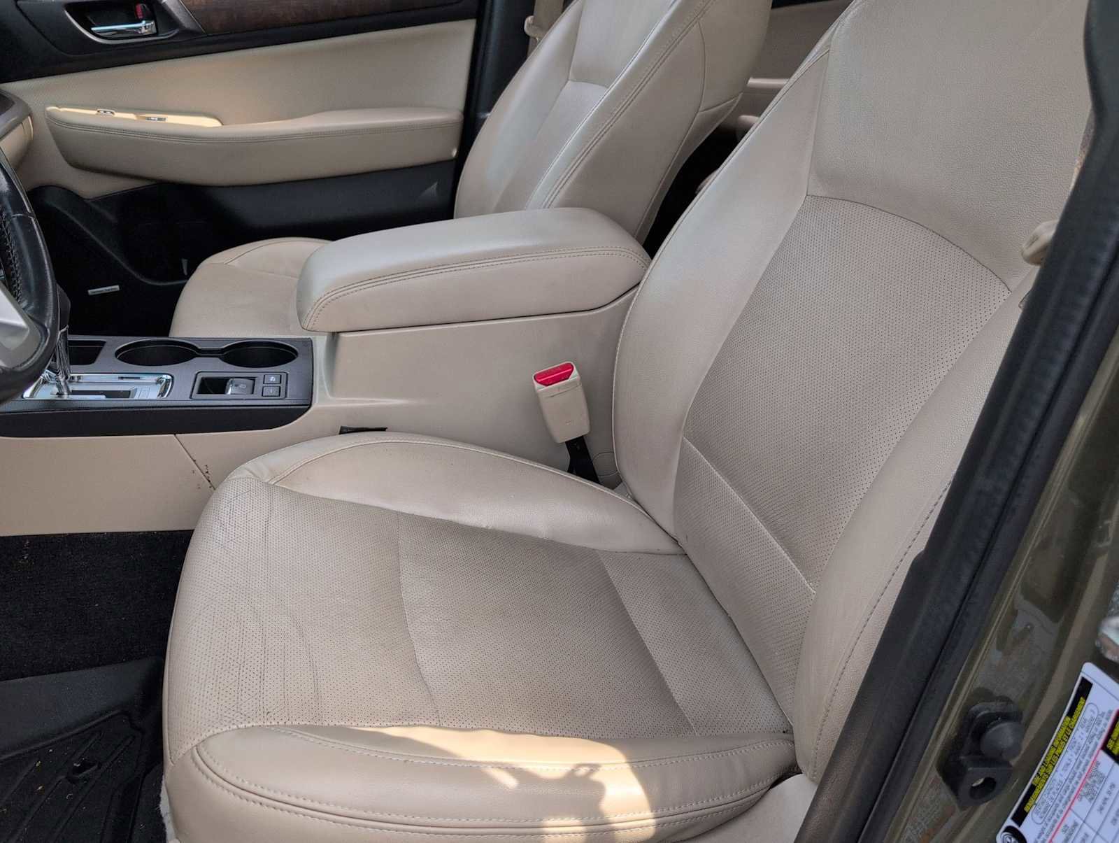 Used 2015 Subaru Outback 3.6R Limited AWD/4WD image 16