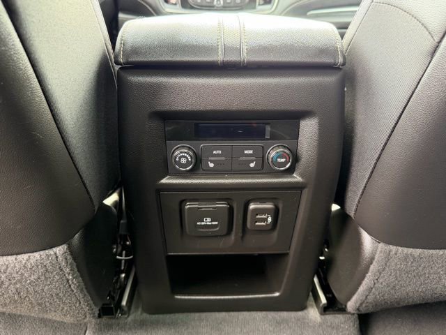 Certified 2023 Chevrolet Traverse Premier image 35