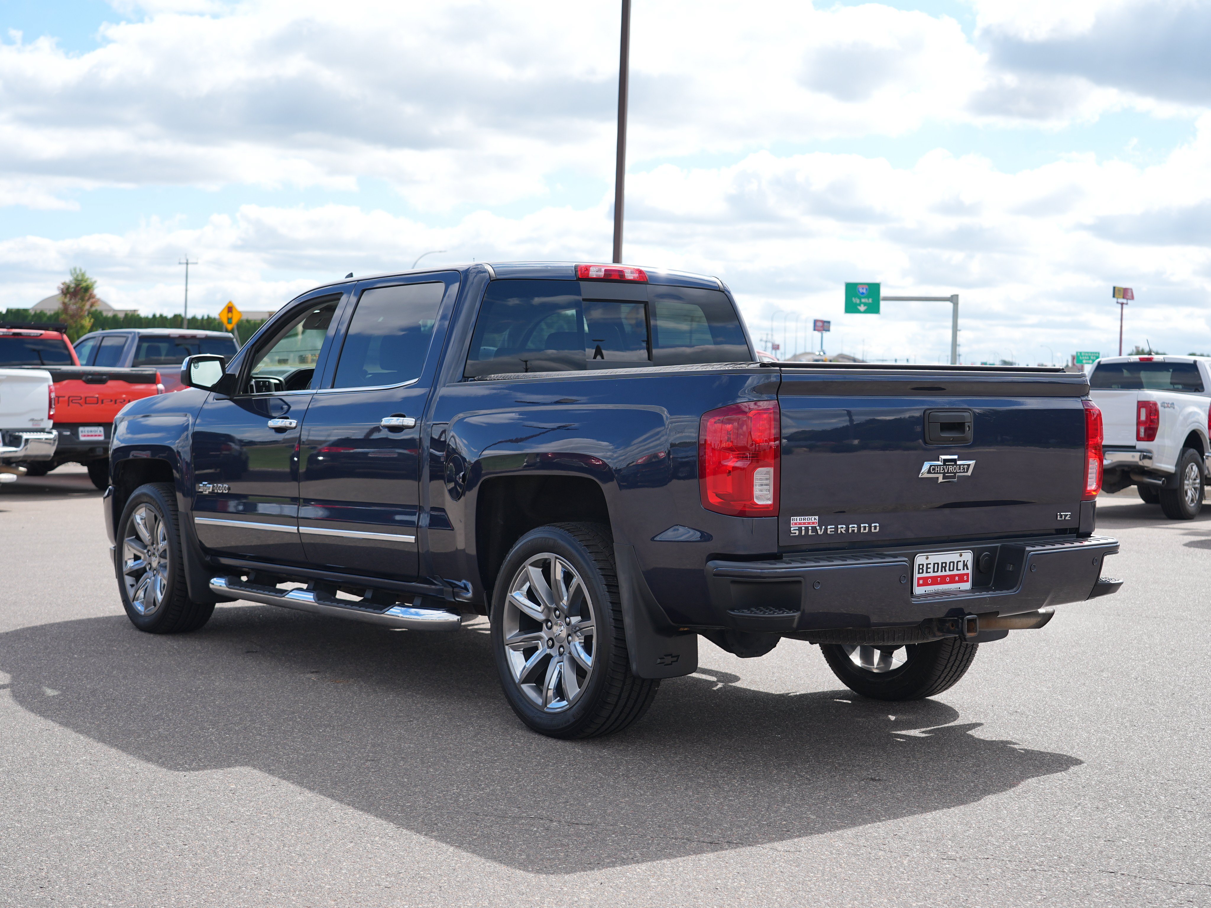 Used 2018 Chevrolet Silverado 1500 LTZ Z71 w/ Centennial Edition AWD/4WD image 5