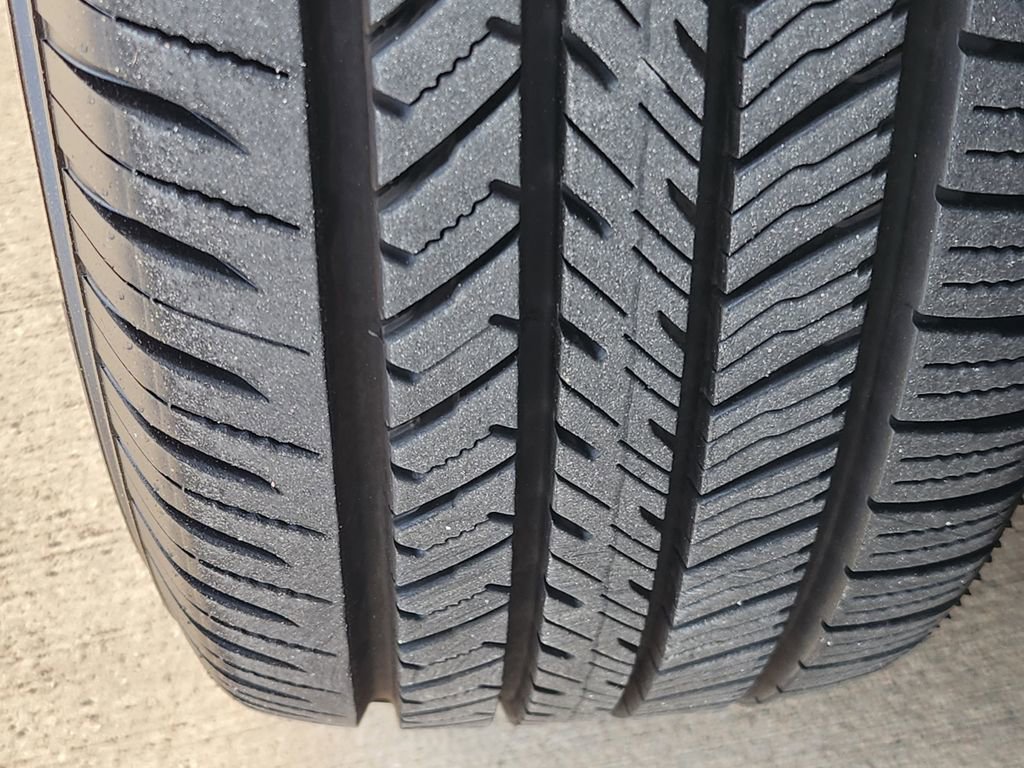 Used 2019 Kia Niro EX w/ Paint Protection Film Package image 11