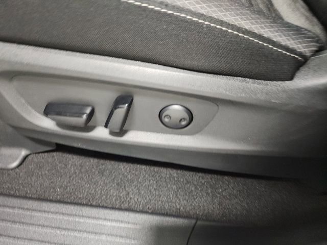 Used 2023 Nissan Pathfinder SV w/ SV Premium Package image 23