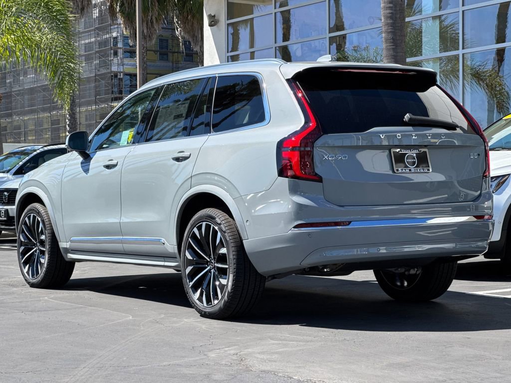 New 2026 Volvo XC90 B5 Plus image 3