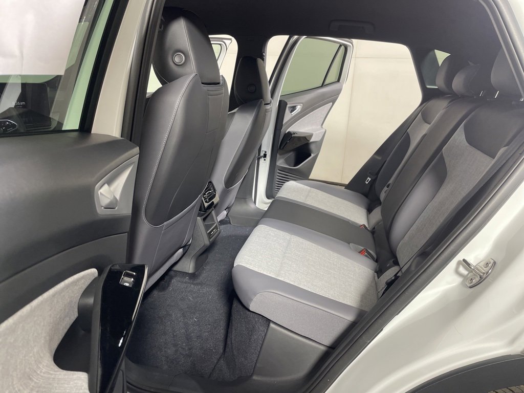 New 2026 Volkswagen ID.4 Pro image 19