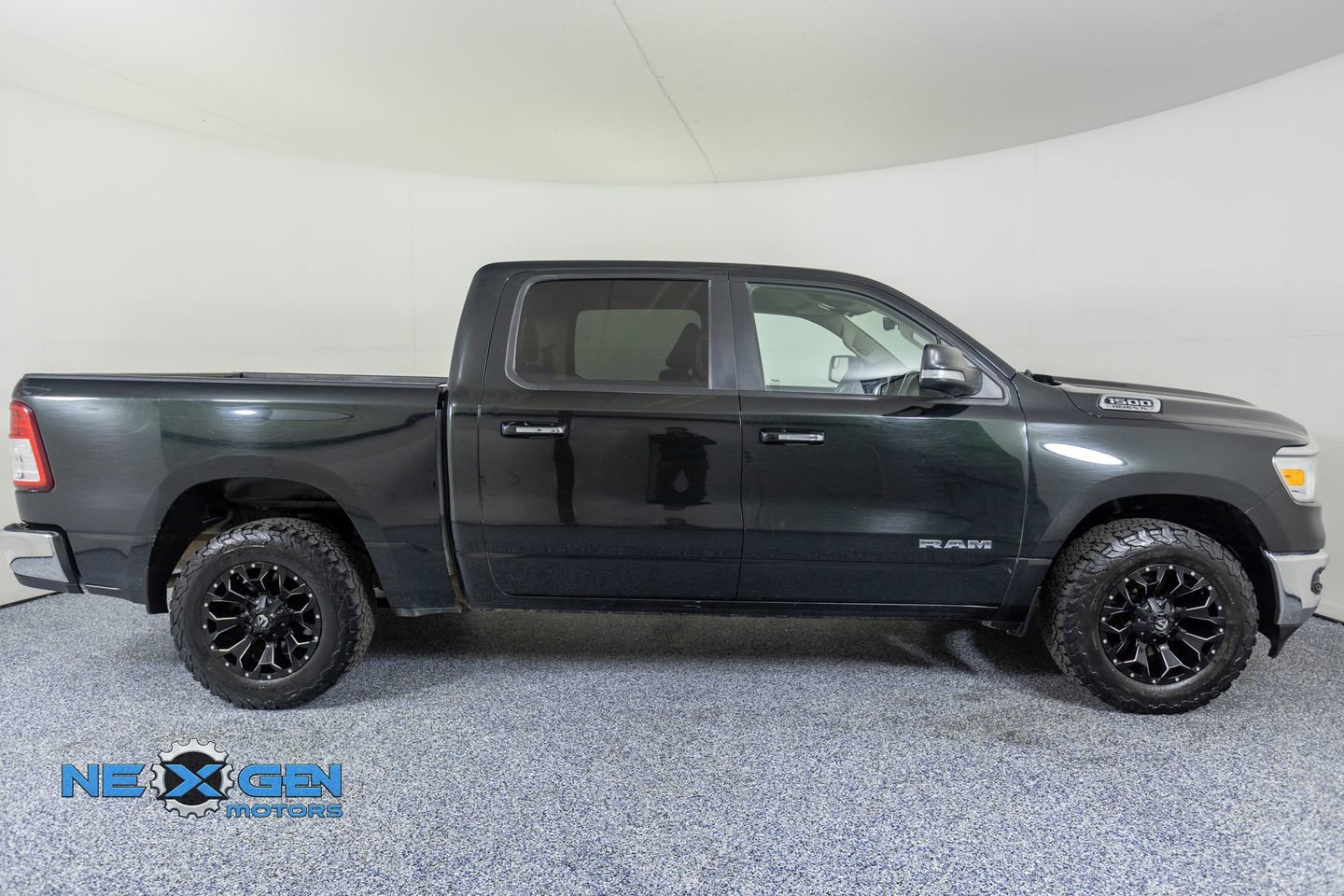 Used 2019 RAM 1500 Big Horn image 8