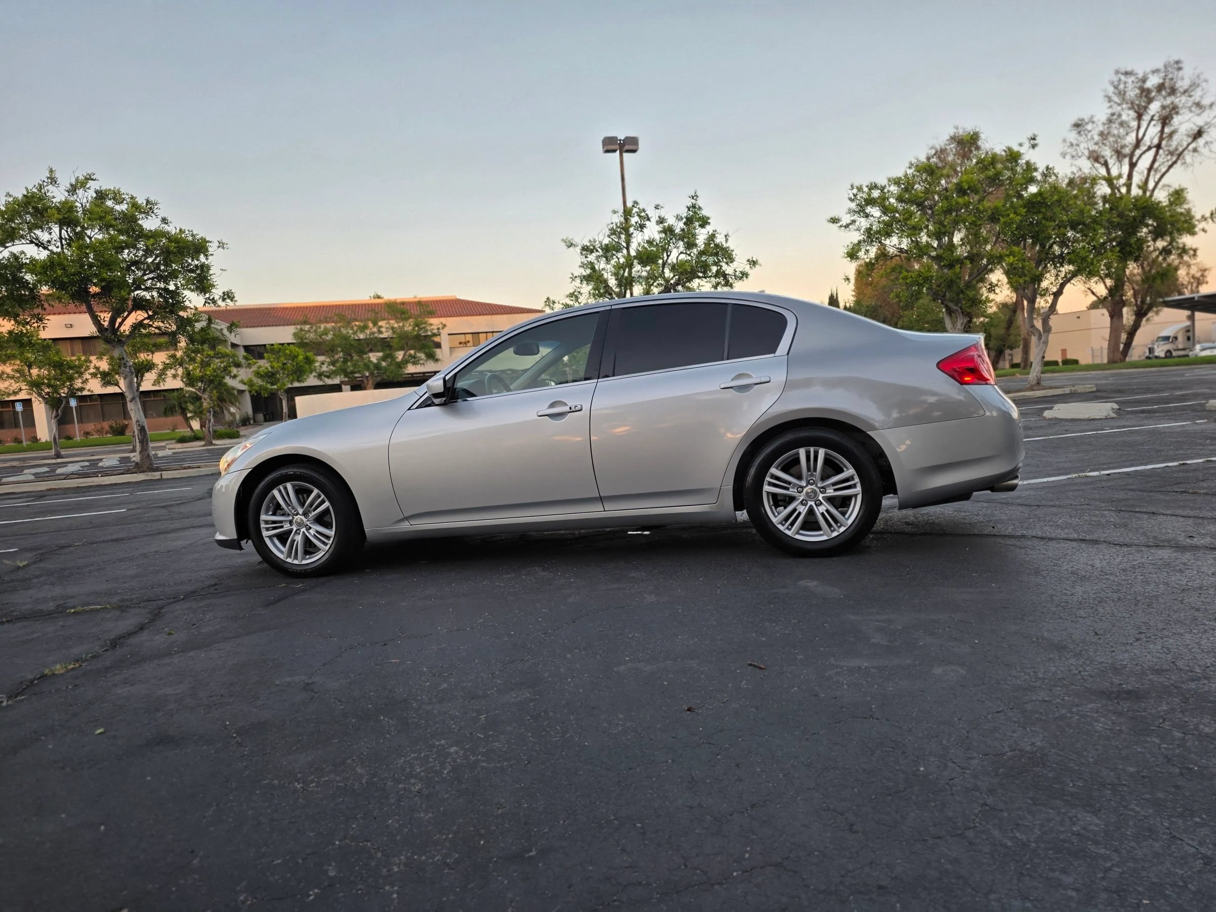 Used 2013 INFINITI G37 Journey w/ Premium Pkg RWD image 27