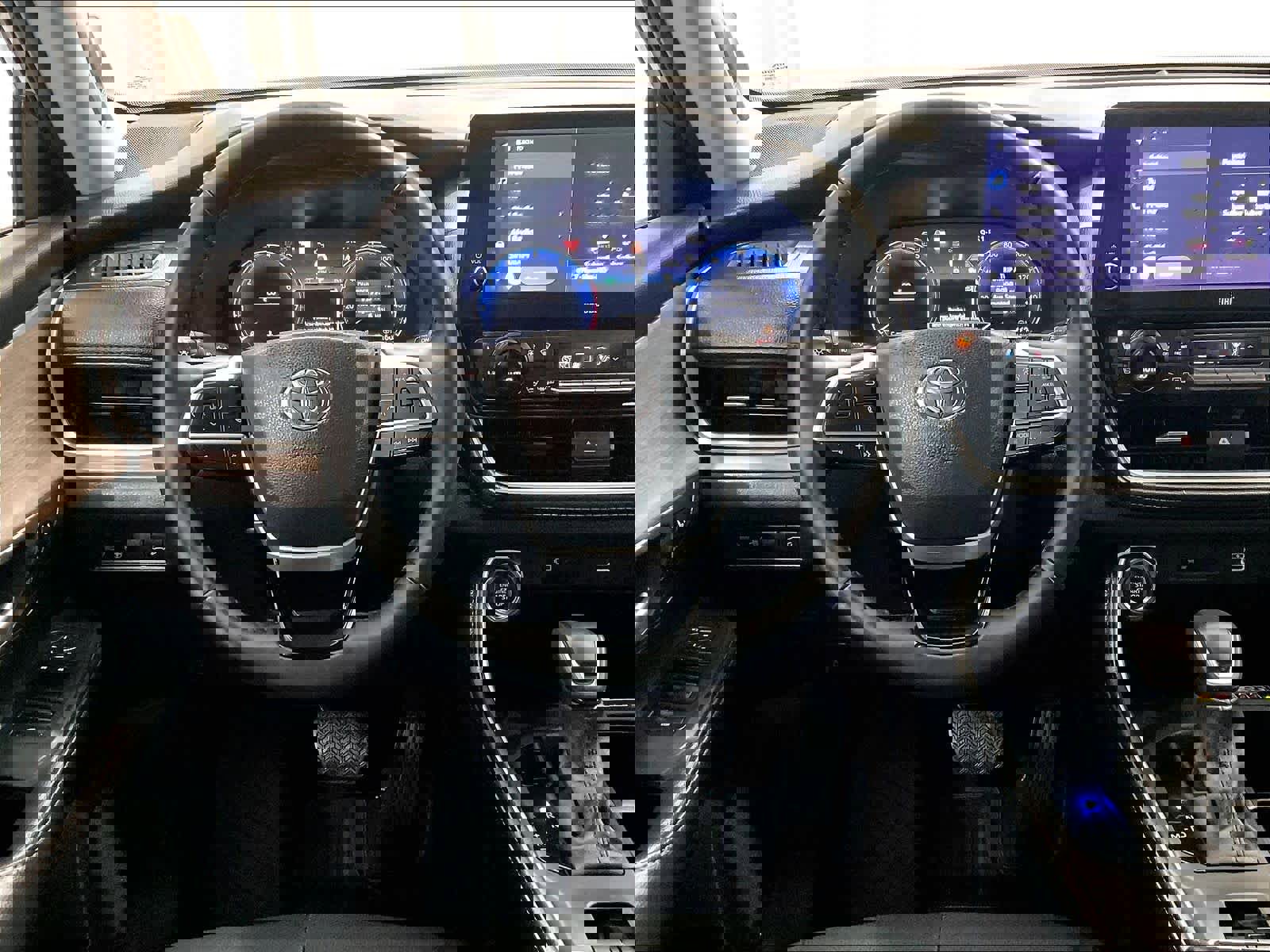 Used 2025 Toyota Grand Highlander FWD image 18